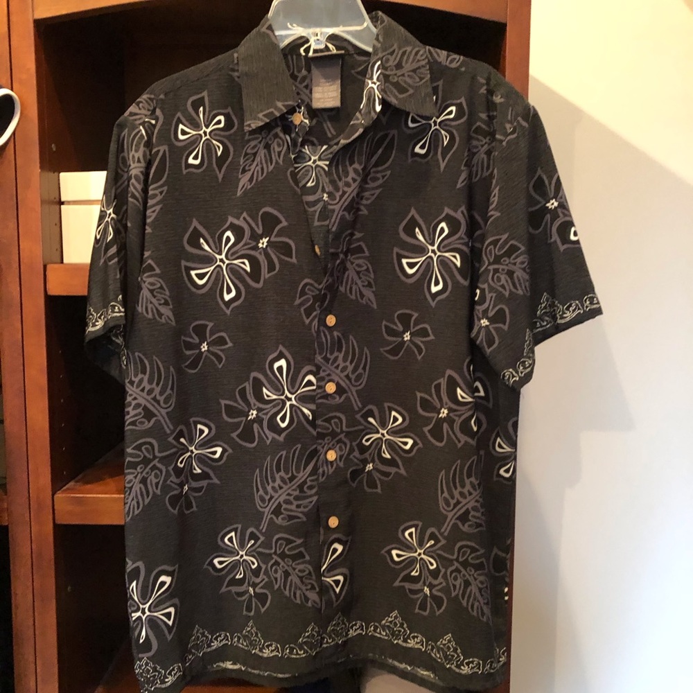 MEN’S Hawaiian shirt